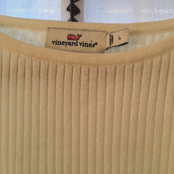 Vineyard vines ruffled top - Picture 3 of 3